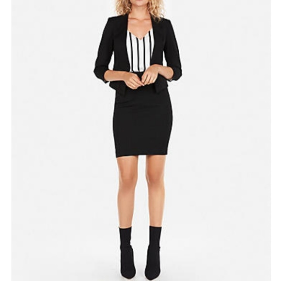 Express Dresses & Skirts - Essential Black Pencil Skirt Express 00